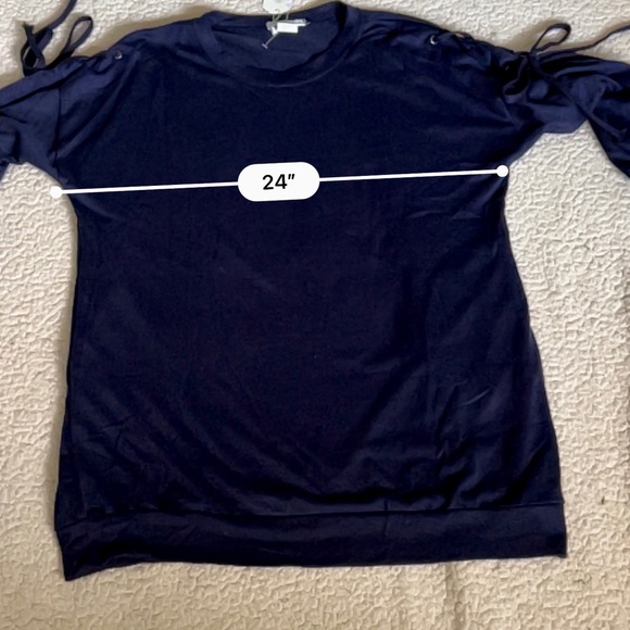 Beyond this plane tunic top - Picture 6 of 7